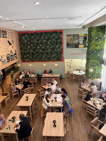 Vapiano — italian restaurant in Miami