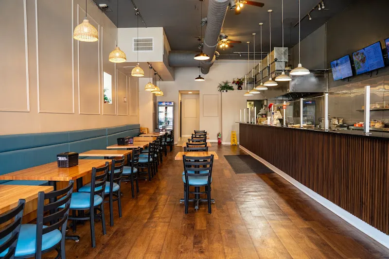 Zayna Mediterranean Grill — vegan restaurant in Chicago