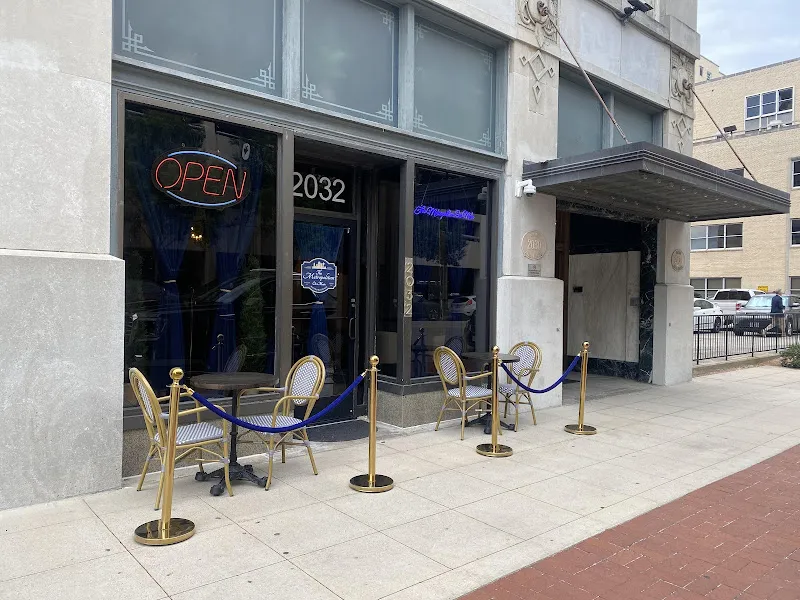 The Metropolitan On Main | Restaurant & Bar | Main Street District | Downtown Dallas — breakfast spots in Dallas