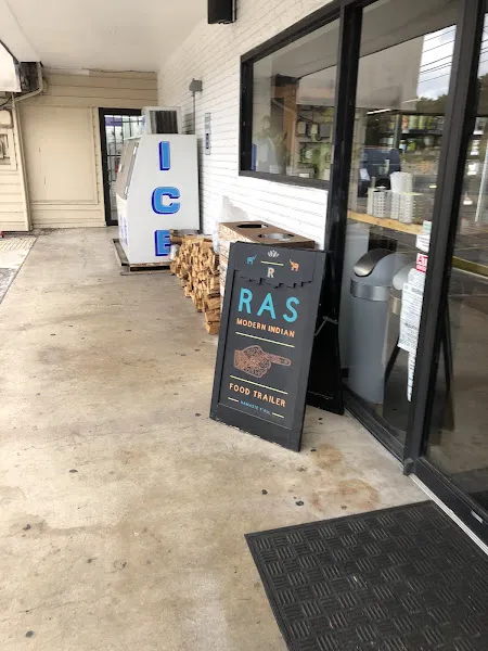 RAS MODERN INDIAN — burger restaurant in Austin