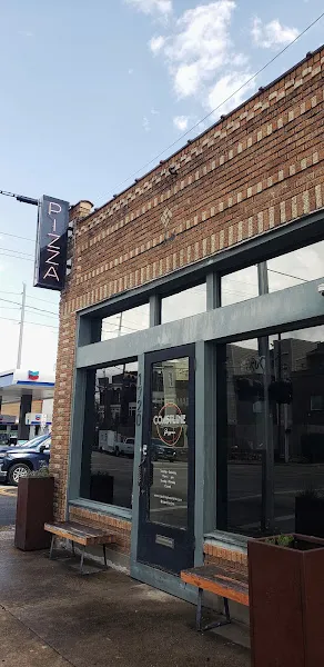 Coastline — pizza restaurant in Houston