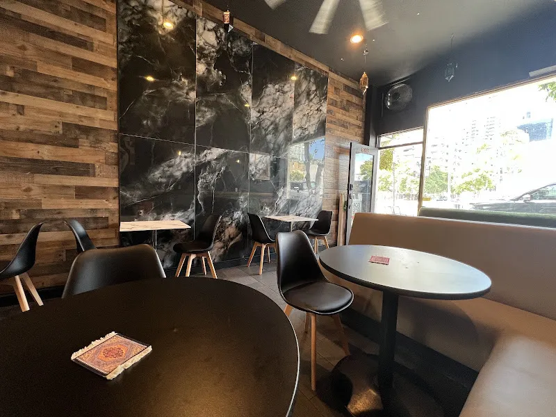 Dubai Cafe