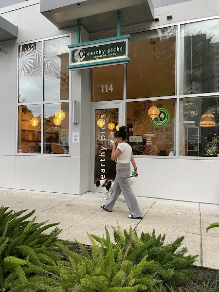 Earthy Picks Vegan Cafe — vegan restaurant in Orlando