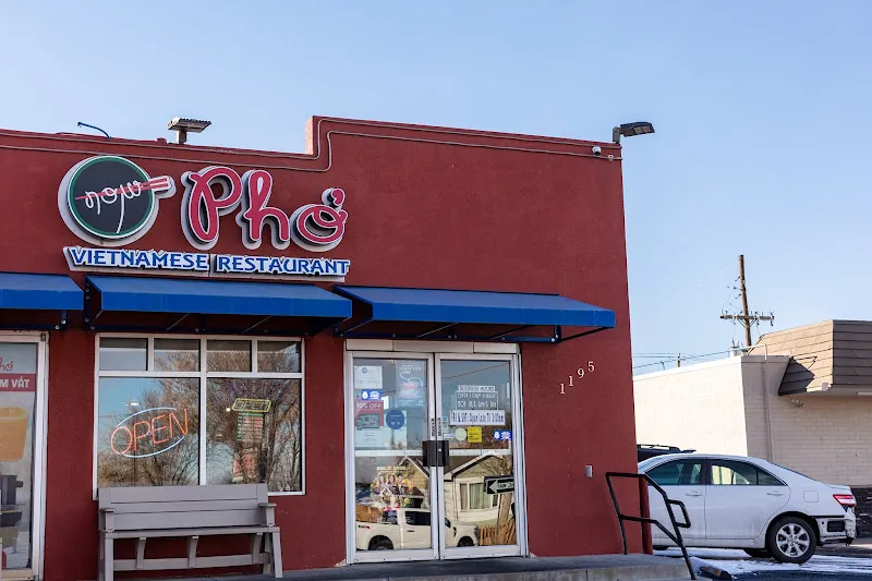 Now Phá» — vegetarian-friendly restaurants in Denver