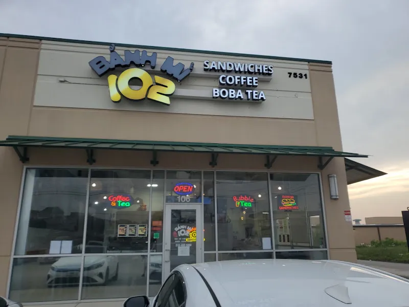 BANH MI 102