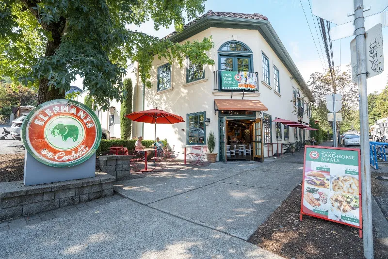 Elephants on Corbett — pizza restaurant in Portland