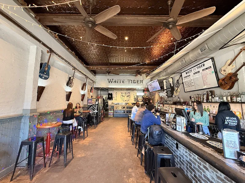 Tigers Den — vegan restaurant in Austin