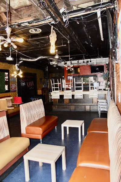 Bakaris Pizza & Kava Lounge - Halal, Plant-Based & Wellness — vegetarian-friendly restaurants in Atlanta