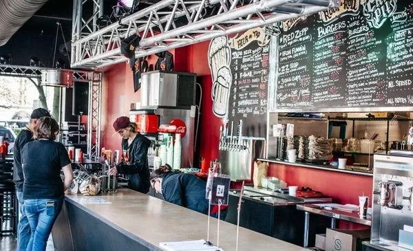 Portland Burger — burger restaurant in Portland