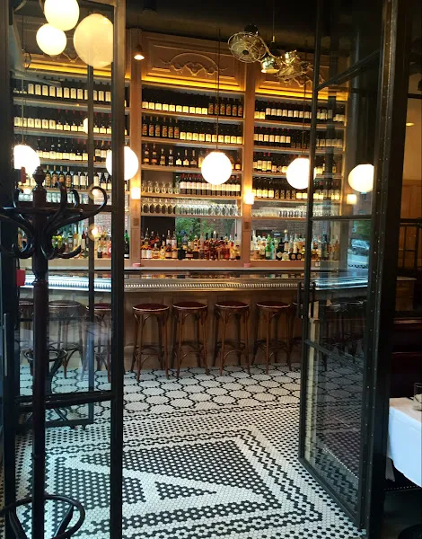 Aquitaine — steak restaurant in Boston