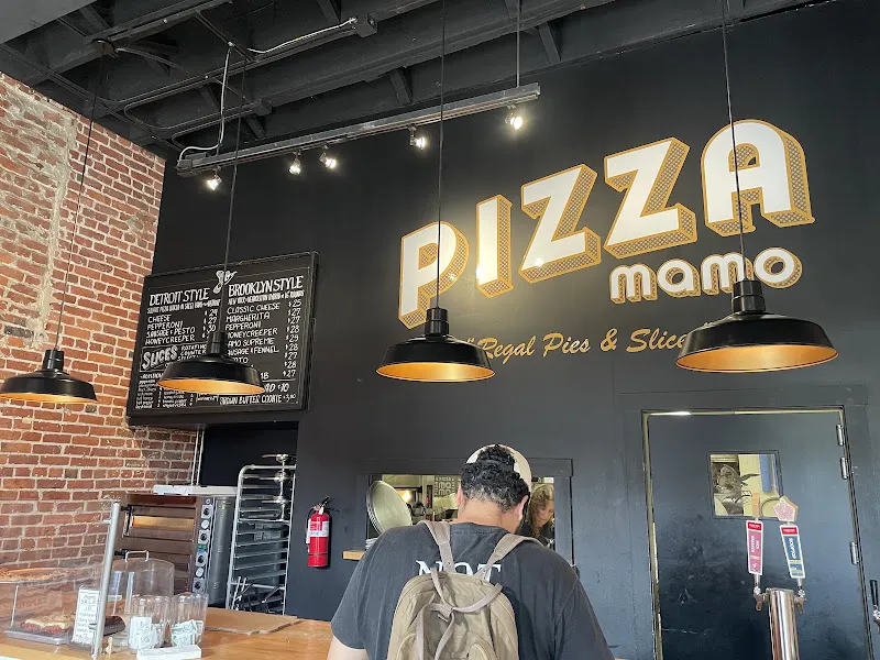 Pizza Mamo — pizza restaurant in Honolulu