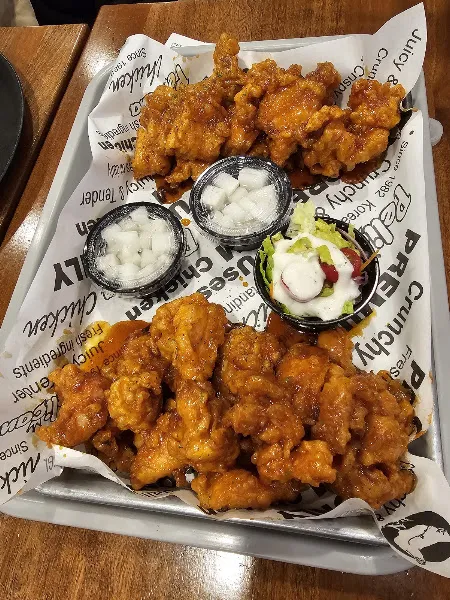 Pelicana Chicken (H-Mart Philadelphia) — korean restaurant in Philadelphia