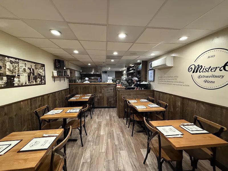 Mister O1 Extraordinary Pizza - South Beach