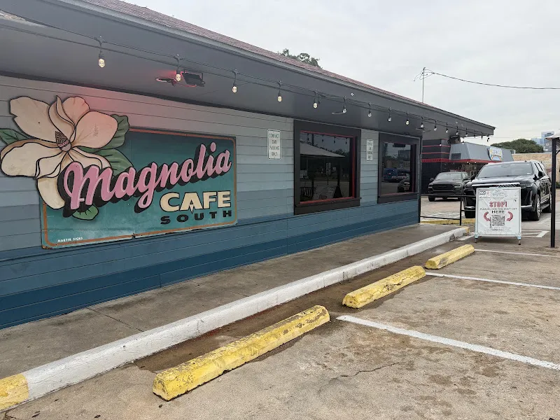 Magnolia Cafe — breakfast spots in Austin