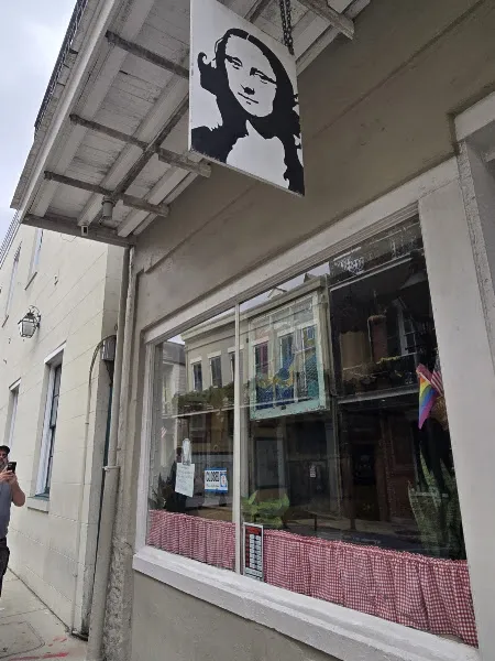 Mona Lisa — pizza restaurant in New Orleans