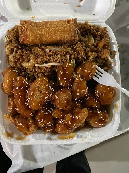 Wing's Chop Suey Chinese Food Restaurant — chinese restaurant in Detroit