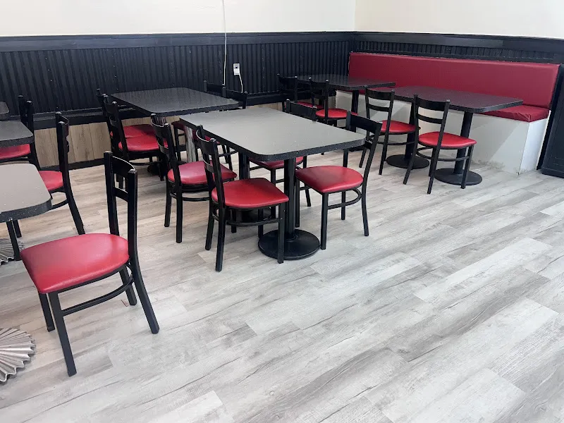 SavioâS Giant Pizza &deli — pizza restaurant in San Diego