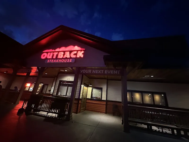 Outback Steakhouse — steak restaurant in Brooklyn