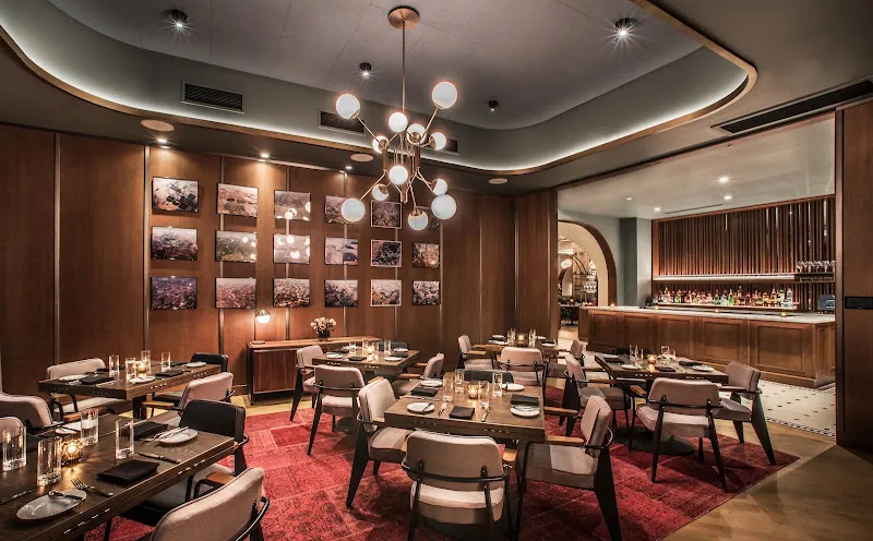 Swift & Sons — takeout restaurant in Chicago