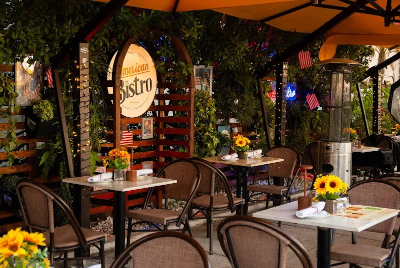 American Bistroð American Restaurant Miami Beach — dog-friendly restaurant in Miami