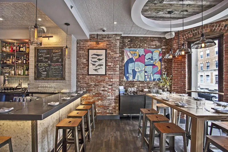 Select Oyster Bar — dog-friendly restaurant in Boston
