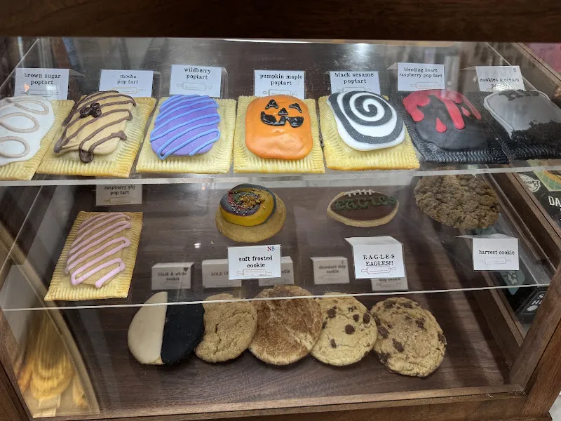 Crust Vegan Bakery — vegan restaurants in Philadelphia