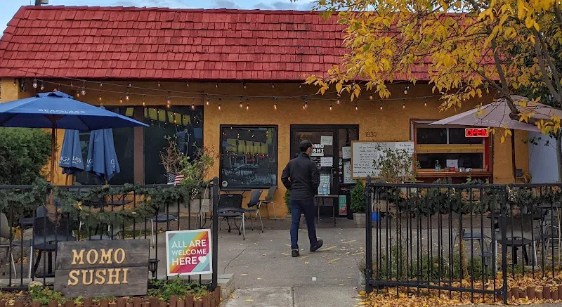 MOMO Sushi — sushi restaurant in Minneapolis