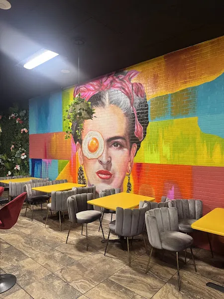 Chales Kitchen & Cantina — takeout restaurant in Los Angeles