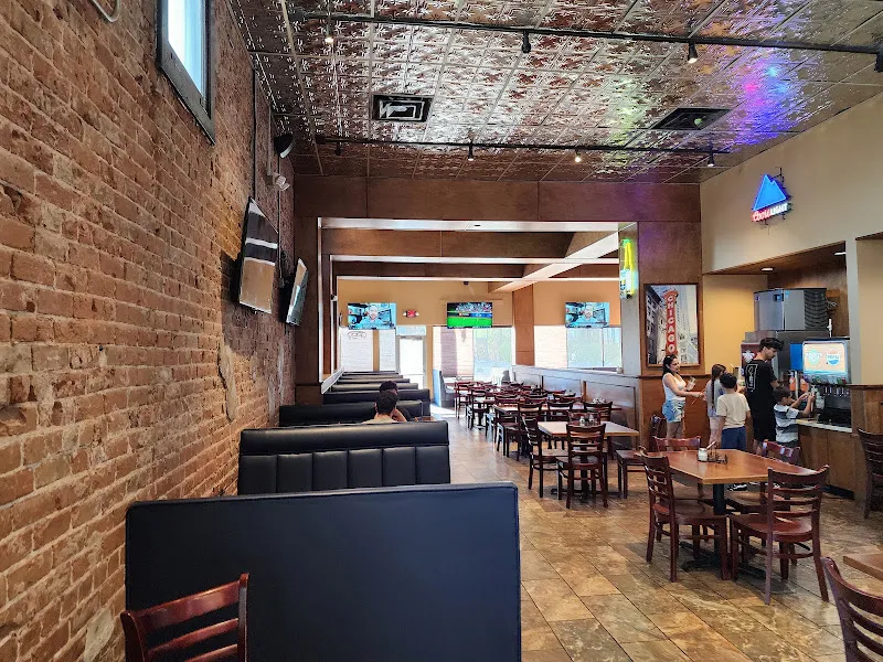 Barro's Pizza — pizza restaurant in Phoenix