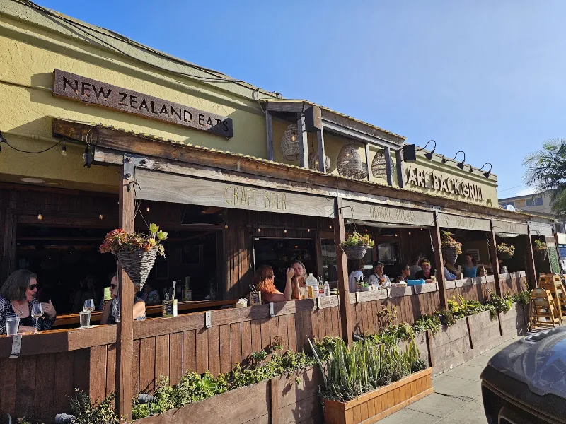 Bare Back Grill — burger restaurant in San Diego