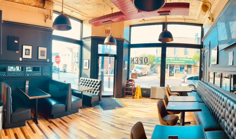 Bobâs Pizza — pizza restaurant in Chicago