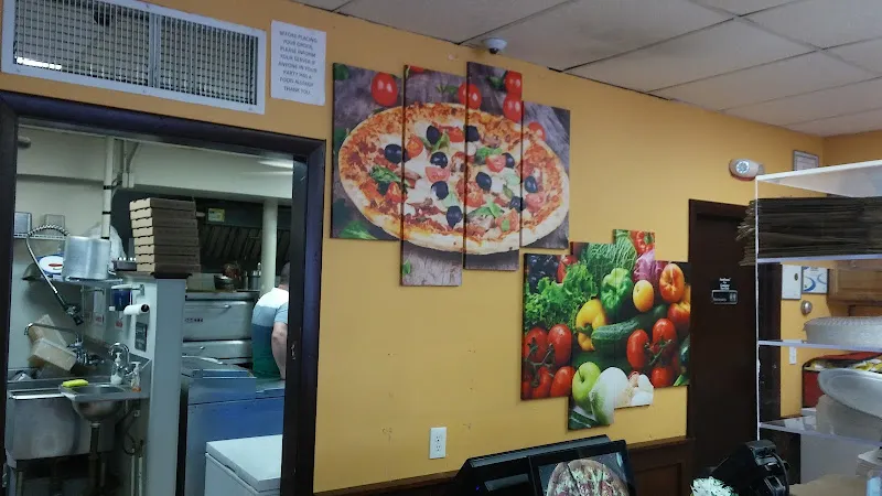 Broadway's Best Pizza — restaurants with delivery in Boston