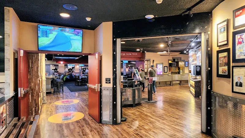 Hash House A Go Go at The LINQ — breakfast spots in Las Vegas