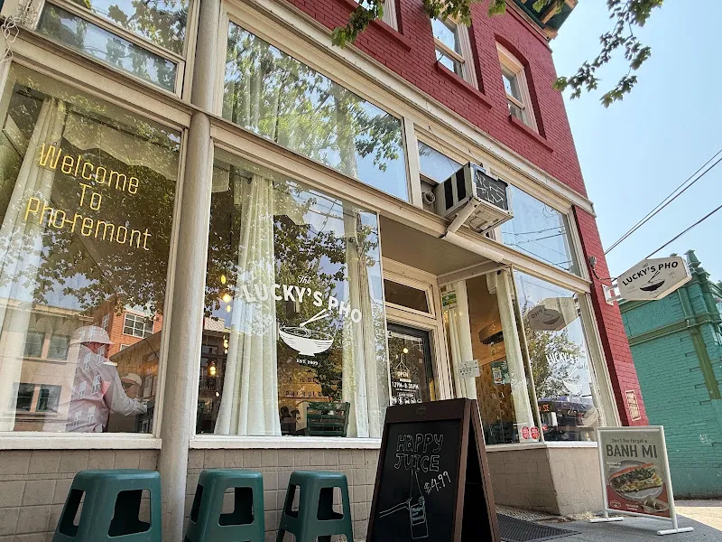 Lucky's Pho — takeout restaurant in Seattle