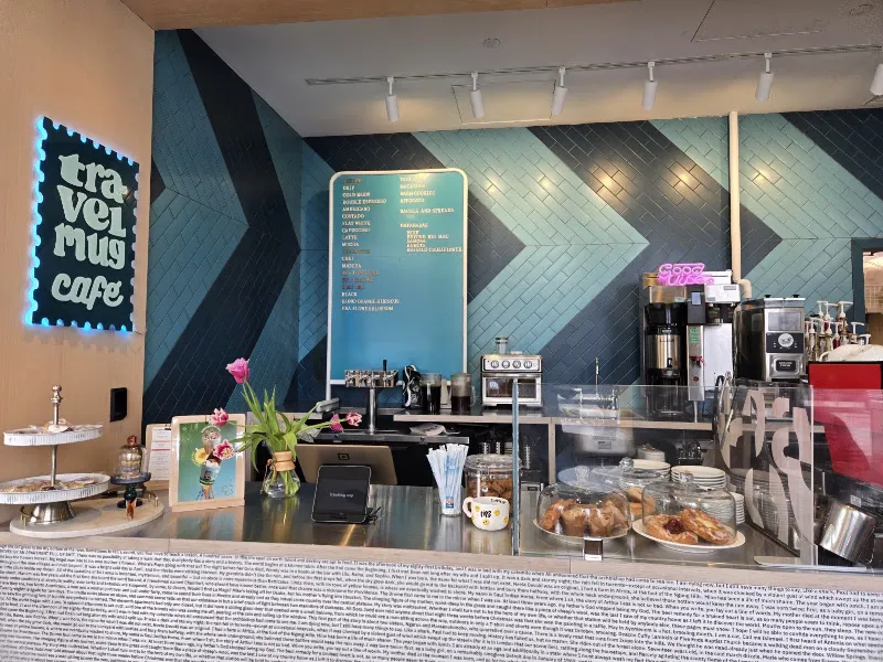 Travelmug Cafe — dog-friendly restaurant in Boston
