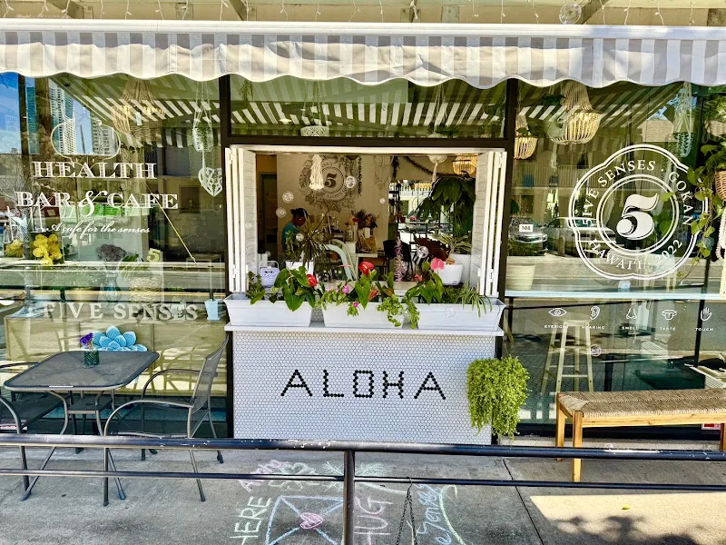 5ive Senses — breakfast spots in Honolulu