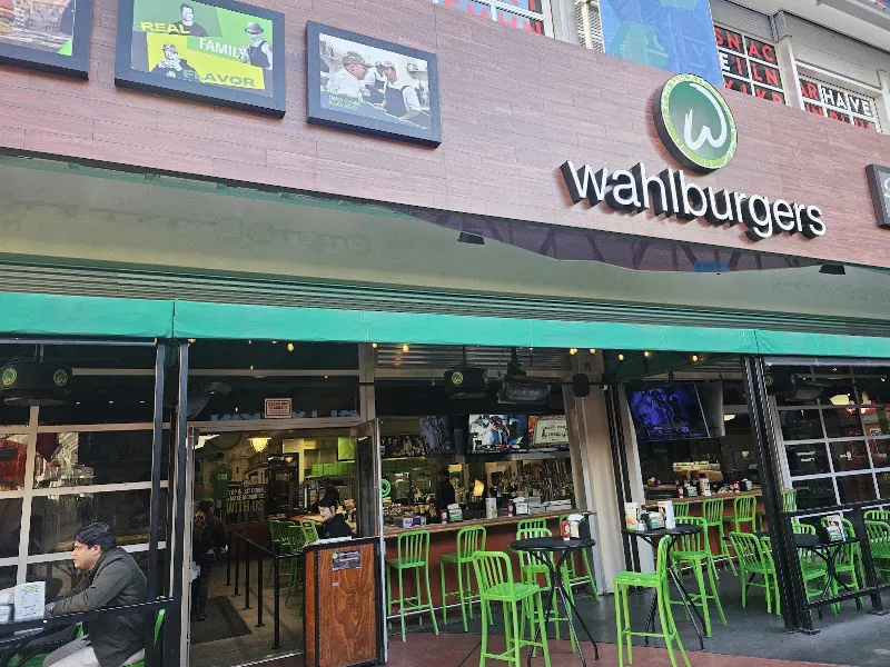 Wahlburgers — burger restaurant in Las Vegas