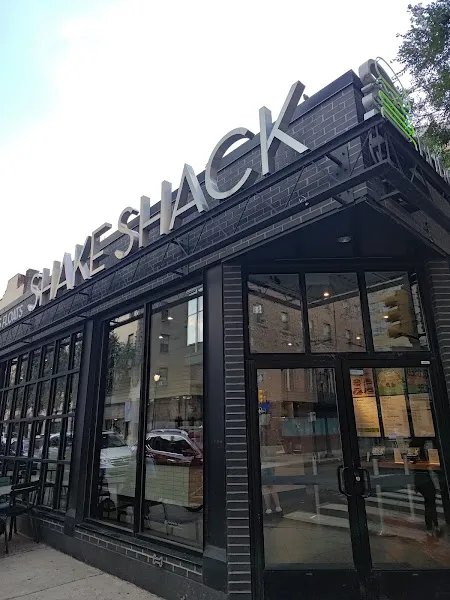 Shake Shack Center City - Rittenhouse — burger restaurant in Philadelphia