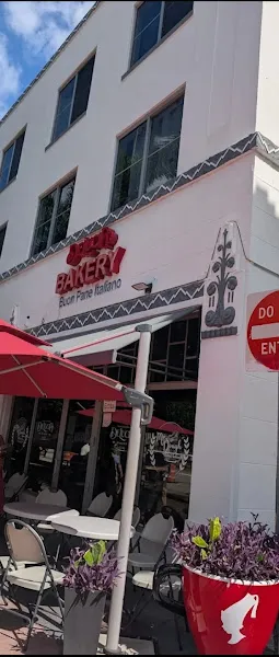 De Lucia Bakery Buon Pane Italiano — pizza restaurant in Miami