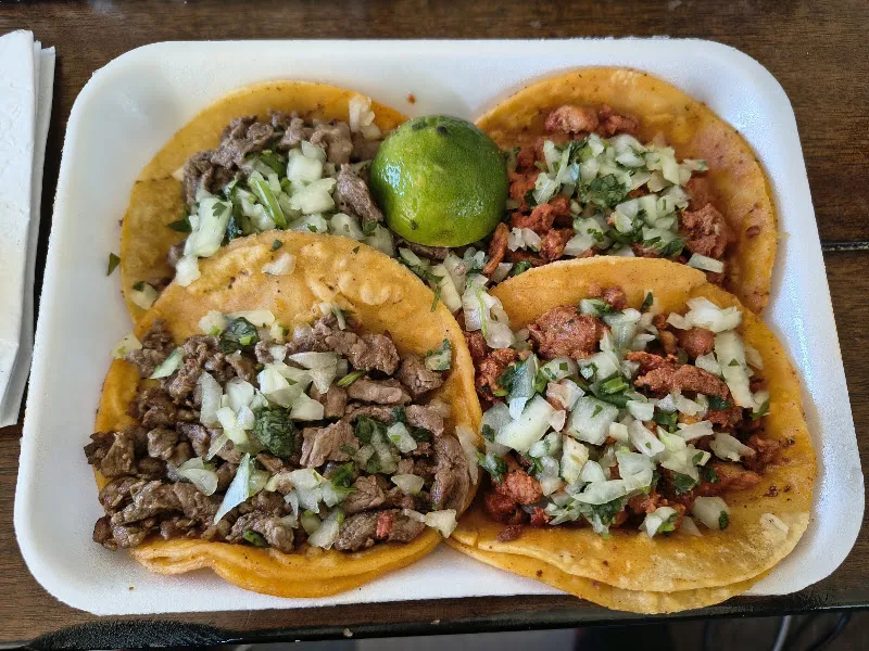 Manuel Tacos