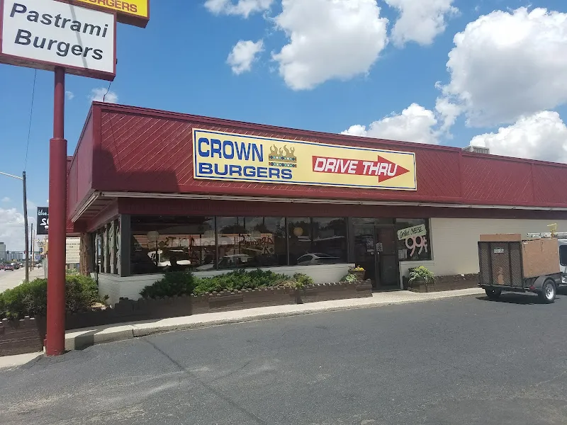 Crown Burgers — burger restaurant in Denver