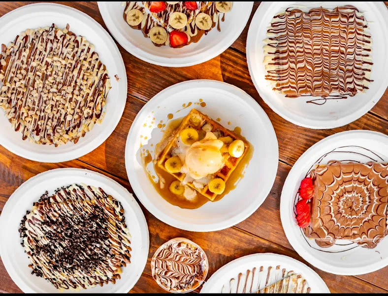Lumi's Crepes - Downtown
