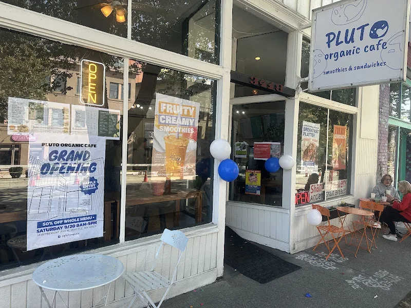 Lazy cow — vegan restaurants in Seattle