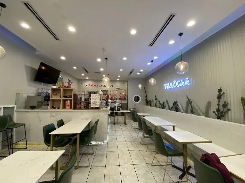 bb.q Chicken Chicago Chinatown — korean restaurant in Chicago