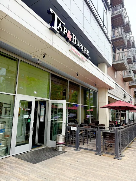 Tap & Burger Belleview Station — burger restaurant in Denver