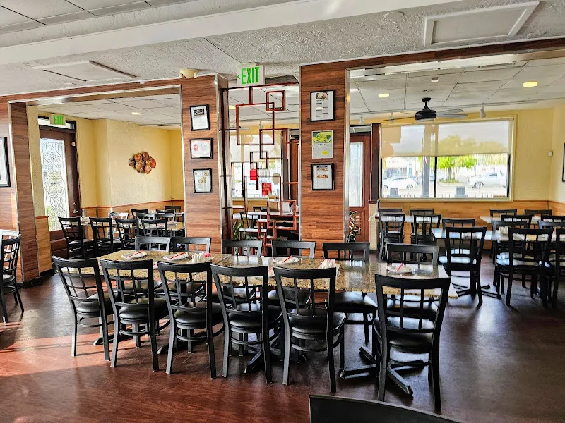 Peter's Kitchen China Bistro — chinese restaurant in Orlando