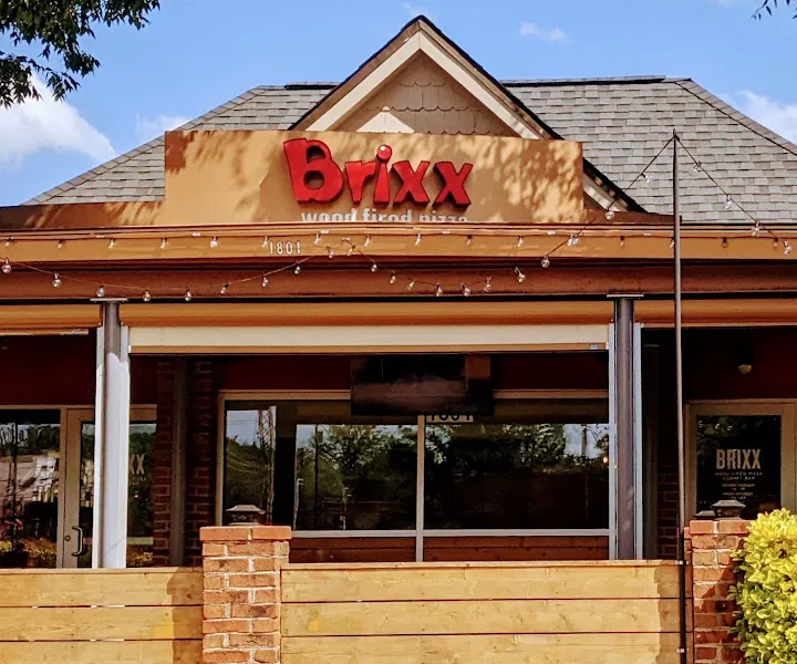 Brixx Wood Fired Pizza + Craft Bar — vegetarian restaurant in Charlotte