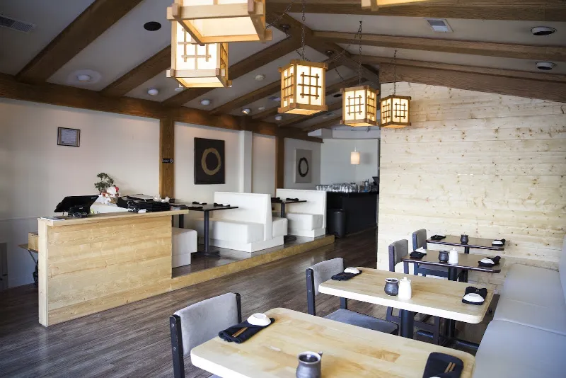 Yellowtail Sushi Bar & Asian Kitchen — ramen restaurant in Chicago