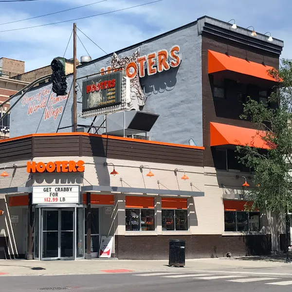Original Hooters — burger restaurant in Chicago