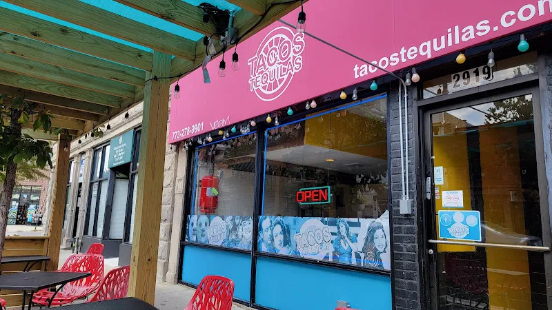 Tacos Tequilas — tacos restaurant in Chicago